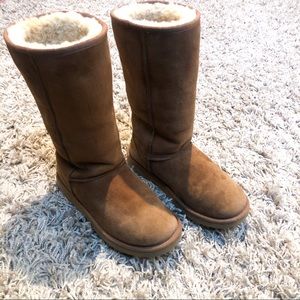 ✨ UGG Classic Tall Boot  ✨ Perfect Gift!
